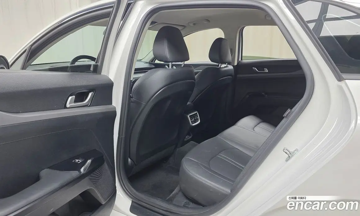 Kia K5 (Optima) 2024 2.0 автомат (гидро), фото 18