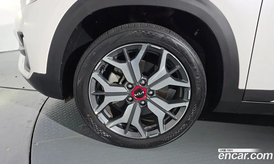 Kia Seltos 2021 1.6 автомат (гидро), фото 5