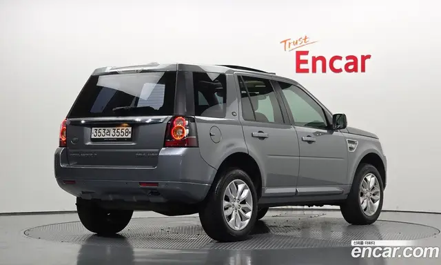 Land Rover Freelander 2014 2.2 автомат (гидро), миниатюра 2