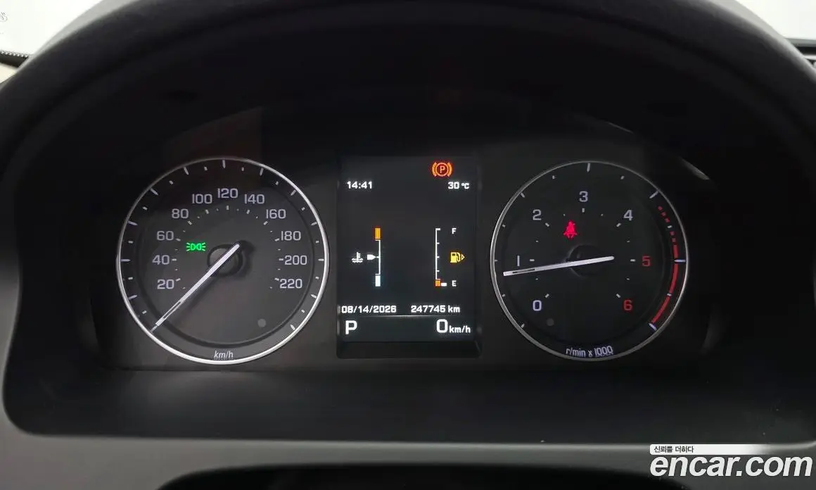 Land Rover Freelander 2014 2.2 автомат (гидро), фото 8