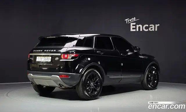 Land Rover Range Rover Evoque 2015 2.2 автомат (гидро), миниатюра 2 Land Rover Range Rover Evoque 2015 2.2 автомат (гидро), миниатюра 2