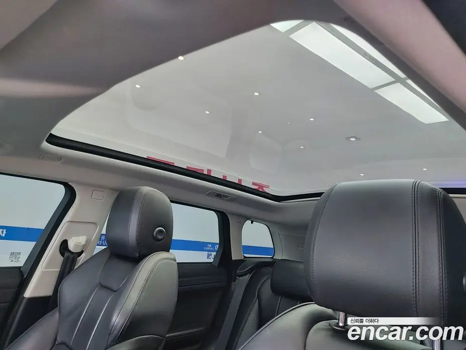Land Rover Range Rover Evoque 2018 2.0 автомат (гидро), фото 12