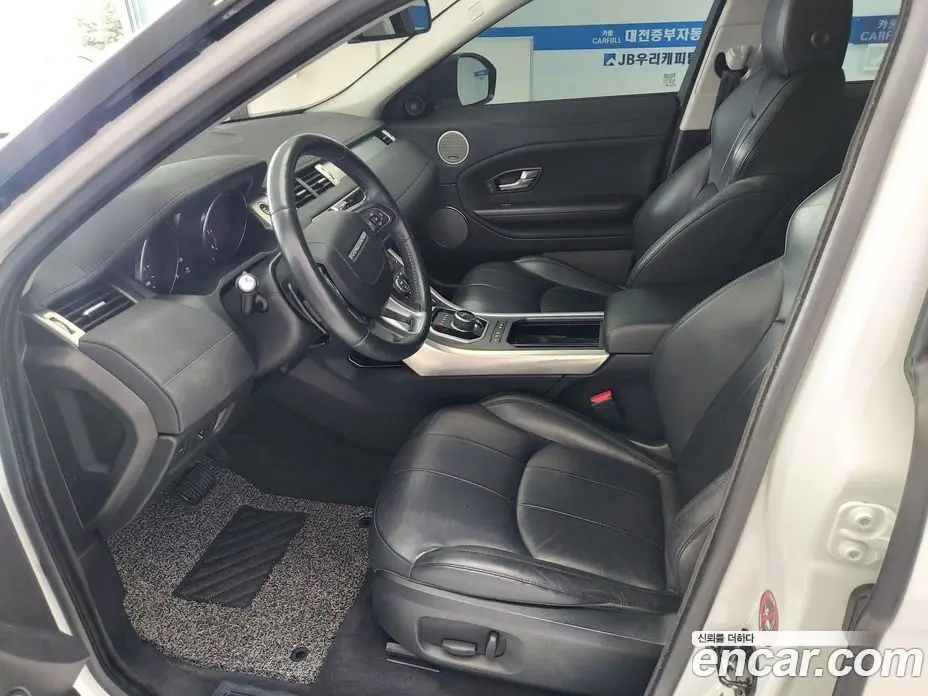 Land Rover Range Rover Evoque 2018 2.0 автомат (гидро), фото 8