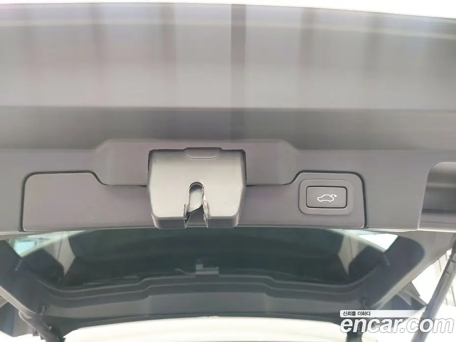 Land Rover Range Rover Evoque 2018 2.0 автомат (гидро), фото 10
