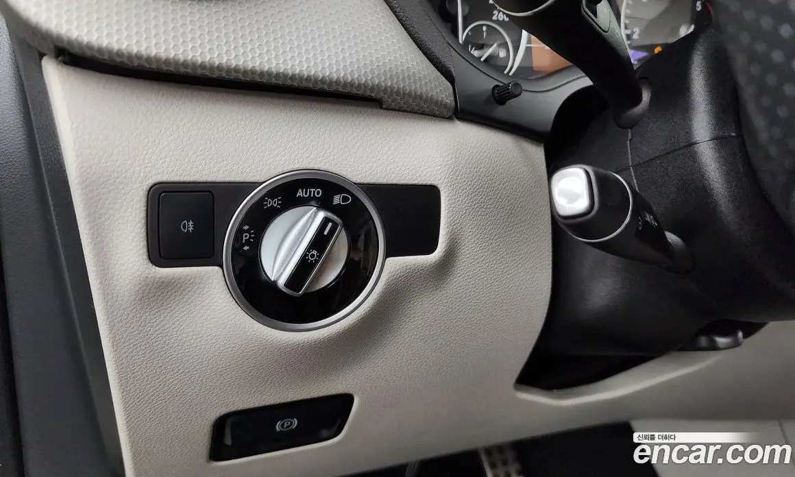 Mercedes-Benz B-Class 2013 1.8 автомат (гидро), фото 15 Mercedes-Benz B-Class 2013 1.8 автомат (гидро), фото 15