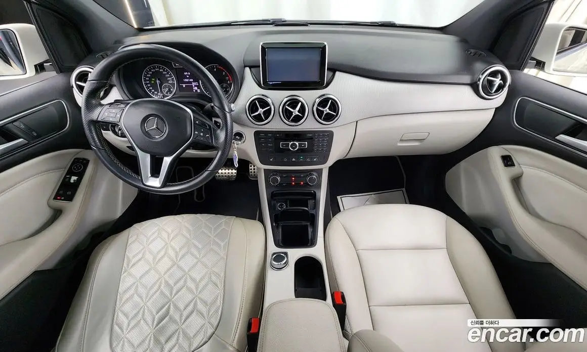 Mercedes-Benz B-Class 2013 1.8 автомат (гидро), фото 7 Mercedes-Benz B-Class 2013 1.8 автомат (гидро), фото 7