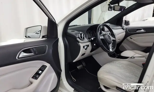 Mercedes-Benz B-Class 2013 1.8 автомат (гидро), миниатюра 10 Mercedes-Benz B-Class 2013 1.8 автомат (гидро), миниатюра 10