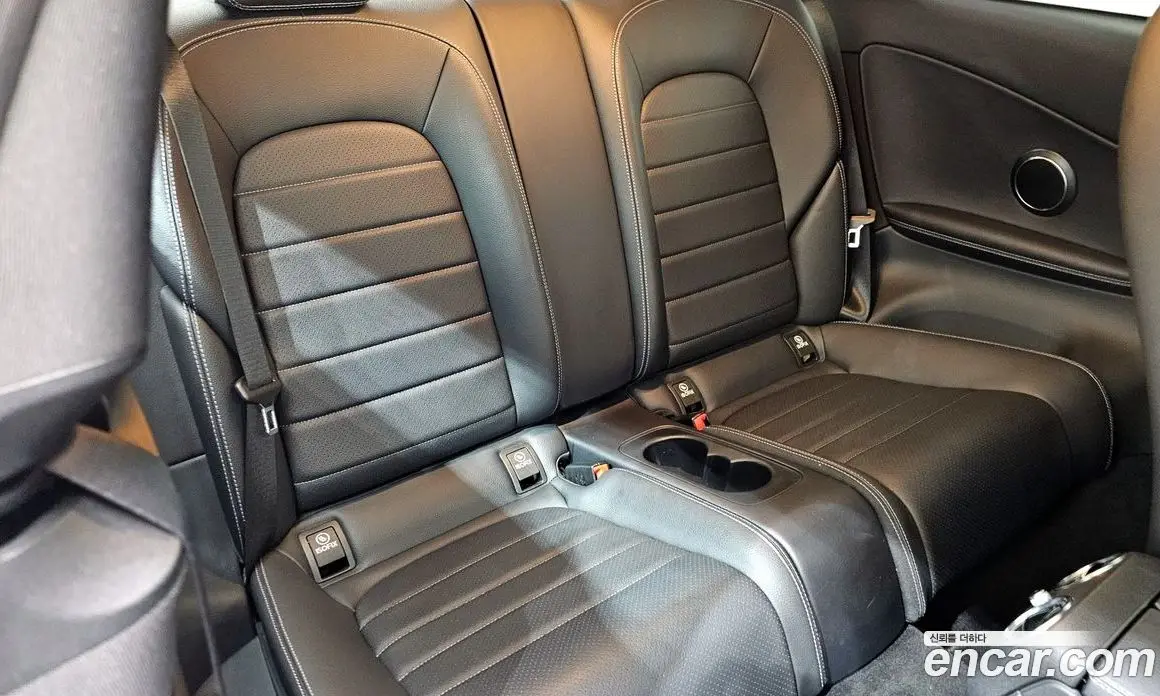 Mercedes-Benz C-Class 2016 2.0 автомат (гидро), фото 12 Mercedes-Benz C-Class 2016 2.0 автомат (гидро), фото 12