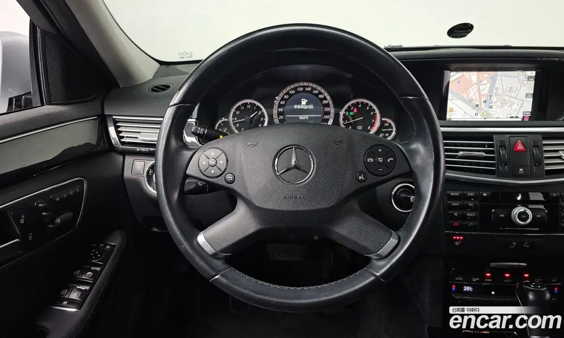 Mercedes-Benz E-Class 2010 1.8 автомат (гидро), фото 13