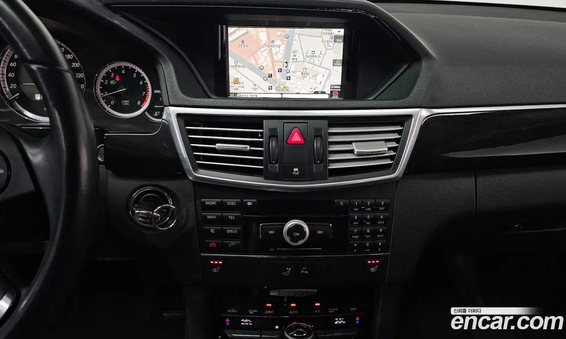 Mercedes-Benz E-Class 2010 1.8 автомат (гидро), фото 14
