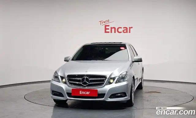 Mercedes-Benz E-Class 2010 1.8 автомат (гидро), миниатюра 3