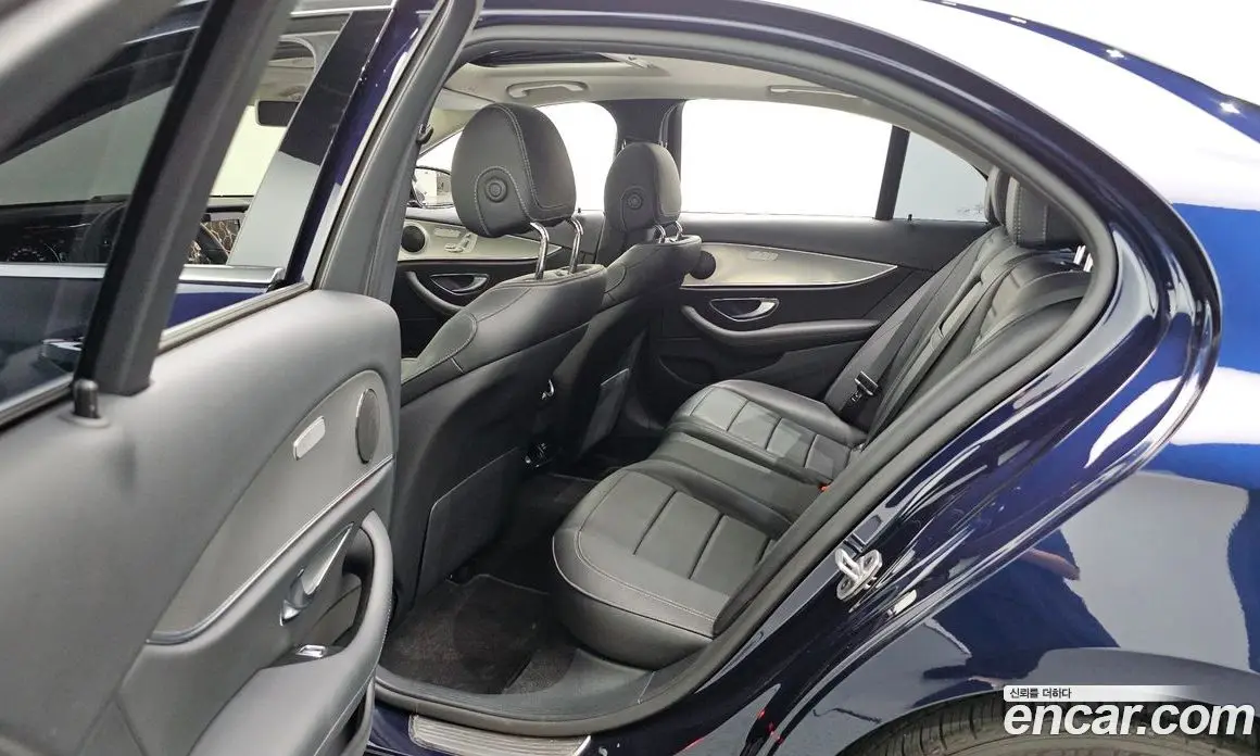 Mercedes-Benz E-Class 2018 2.0 автомат (гидро), фото 19 Mercedes-Benz E-Class 2018 2.0 автомат (гидро), фото 19