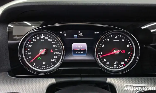 Mercedes-Benz E-Class 2018 2.0 автомат (гидро), миниатюра 8 Mercedes-Benz E-Class 2018 2.0 автомат (гидро), миниатюра 8