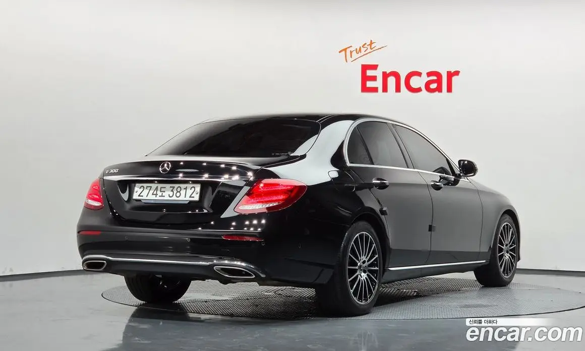 Mercedes-Benz E-Class 2019 2.0 автомат (гидро), фото 2 Mercedes-Benz E-Class 2019 2.0 автомат (гидро), фото 2