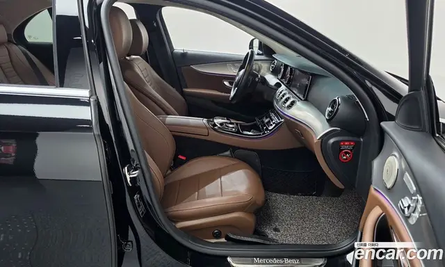Mercedes-Benz E-Class 2019 2.0 автомат (гидро), миниатюра 11 Mercedes-Benz E-Class 2019 2.0 автомат (гидро), миниатюра 11