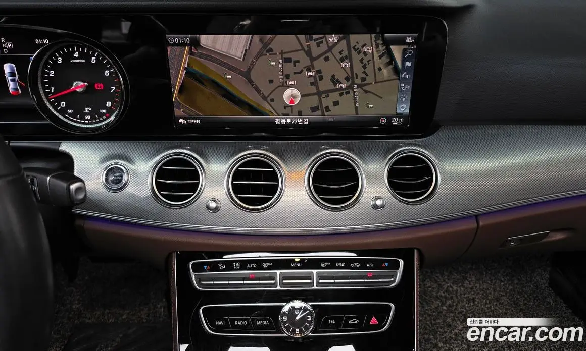 Mercedes-Benz E-Class 2019 2.0 автомат (гидро), фото 15 Mercedes-Benz E-Class 2019 2.0 автомат (гидро), фото 15