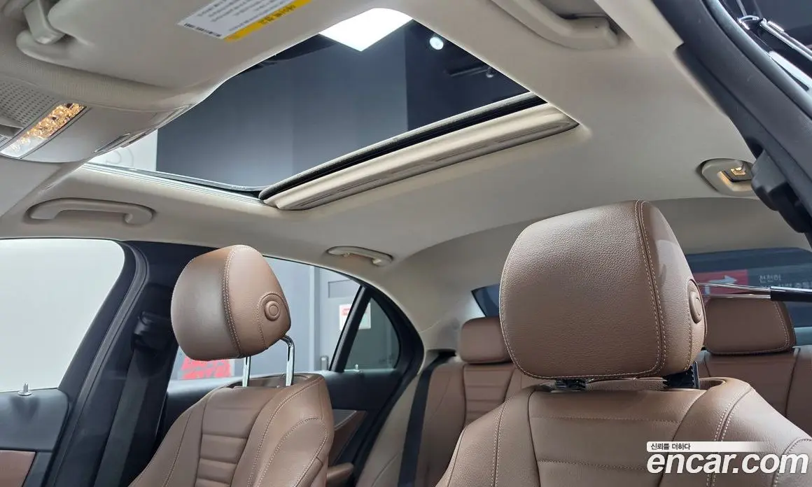 Mercedes-Benz E-Class 2019 2.0 автомат (гидро), фото 20 Mercedes-Benz E-Class 2019 2.0 автомат (гидро), фото 20