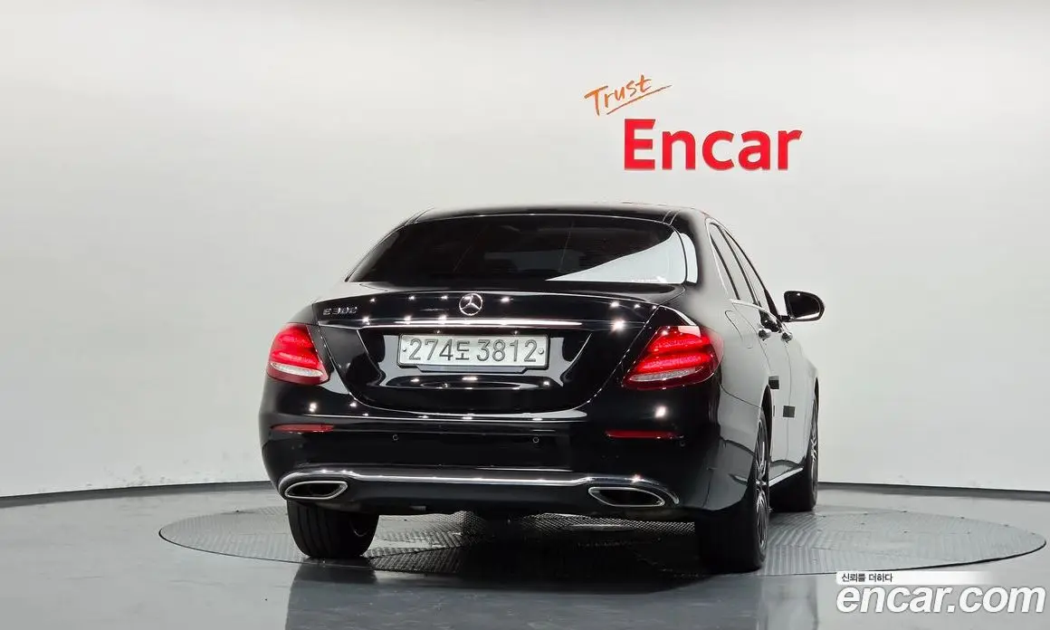 Mercedes-Benz E-Class 2019 2.0 автомат (гидро), фото 4 Mercedes-Benz E-Class 2019 2.0 автомат (гидро), фото 4