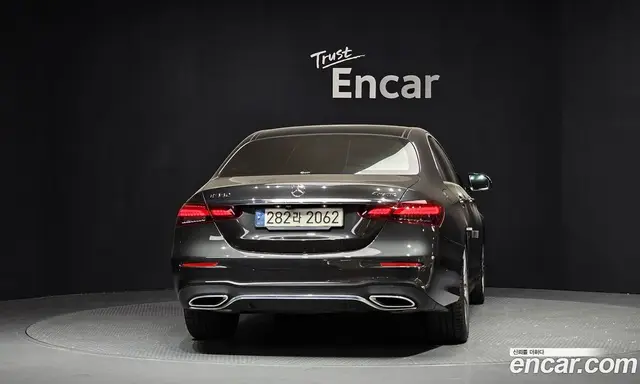 Mercedes-Benz E-Class 2021 2.0 автомат (гидро), миниатюра 4 Mercedes-Benz E-Class 2021 2.0 автомат (гидро), миниатюра 4