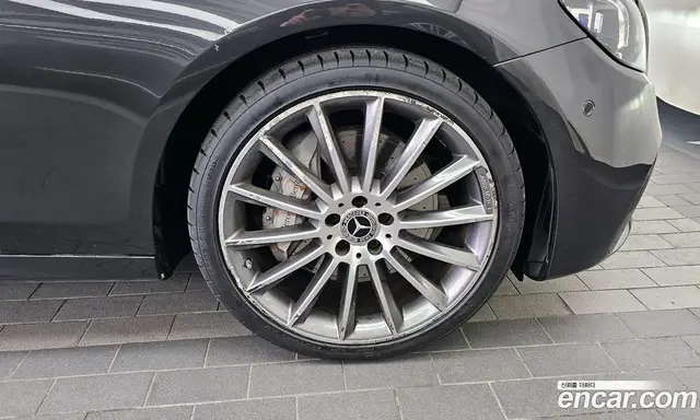 Mercedes-Benz E-Class 2021 2.0 автомат (гидро), миниатюра 5 Mercedes-Benz E-Class 2021 2.0 автомат (гидро), миниатюра 5