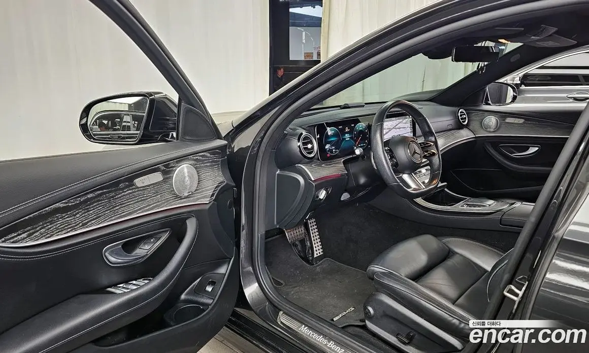 Mercedes-Benz E-Class 2021 2.0 автомат (гидро), фото 10 Mercedes-Benz E-Class 2021 2.0 автомат (гидро), фото 10
