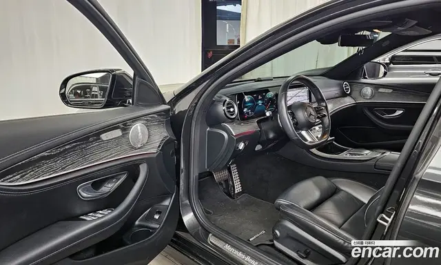 Mercedes-Benz E-Class 2021 2.0 автомат (гидро), миниатюра 10 Mercedes-Benz E-Class 2021 2.0 автомат (гидро), миниатюра 10