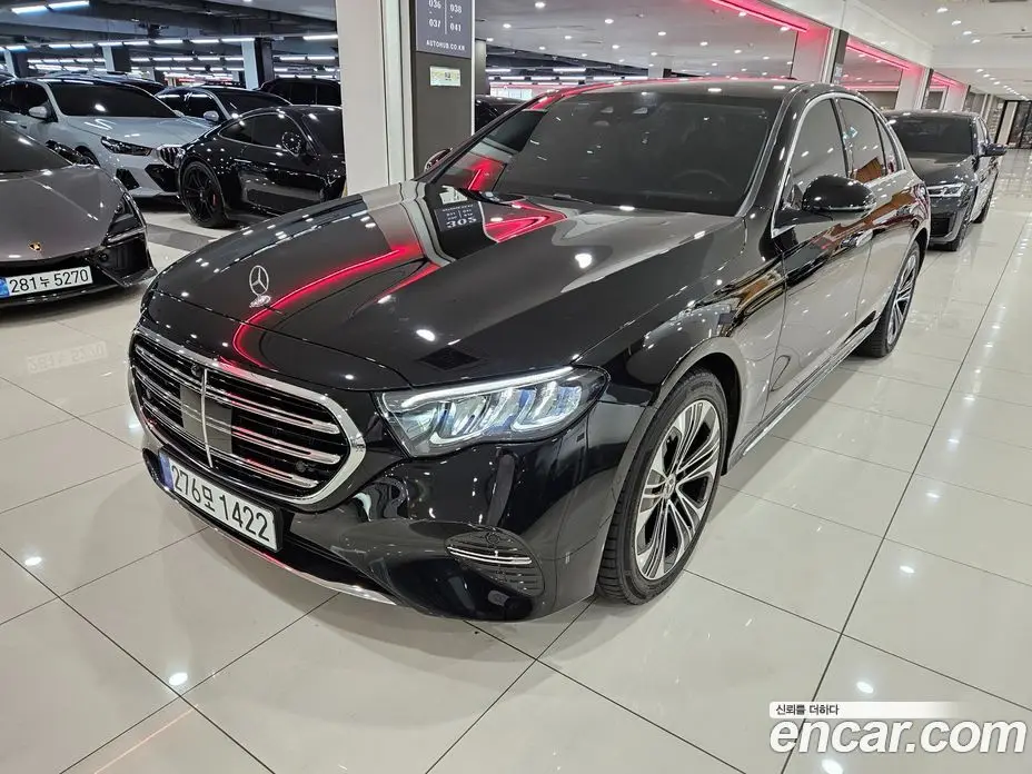 Mercedes-Benz E-Class 2024 2.0 автомат (гидро), фото 1 Mercedes-Benz E-Class 2024 2.0 автомат (гидро), фото 1