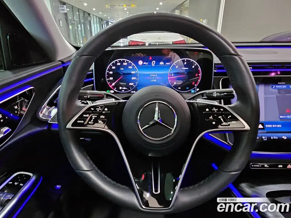 Mercedes-Benz E-Class 2024 2.0 автомат (гидро), фото 14 Mercedes-Benz E-Class 2024 2.0 автомат (гидро), фото 14