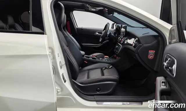Mercedes-Benz GLA-Class 2016 2.0 автомат (гидро), миниатюра 12
