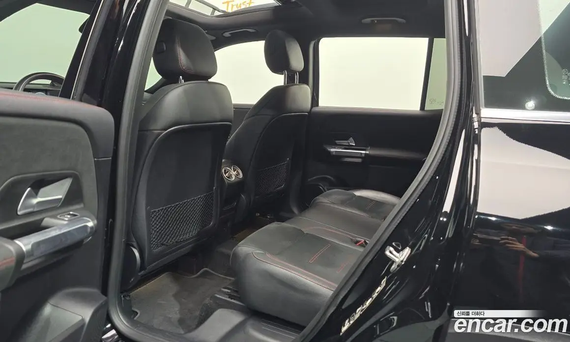 Mercedes-Benz GLB-Class 2021 2.0 автомат (гидро), фото 12 Mercedes-Benz GLB-Class 2021 2.0 автомат (гидро), фото 12