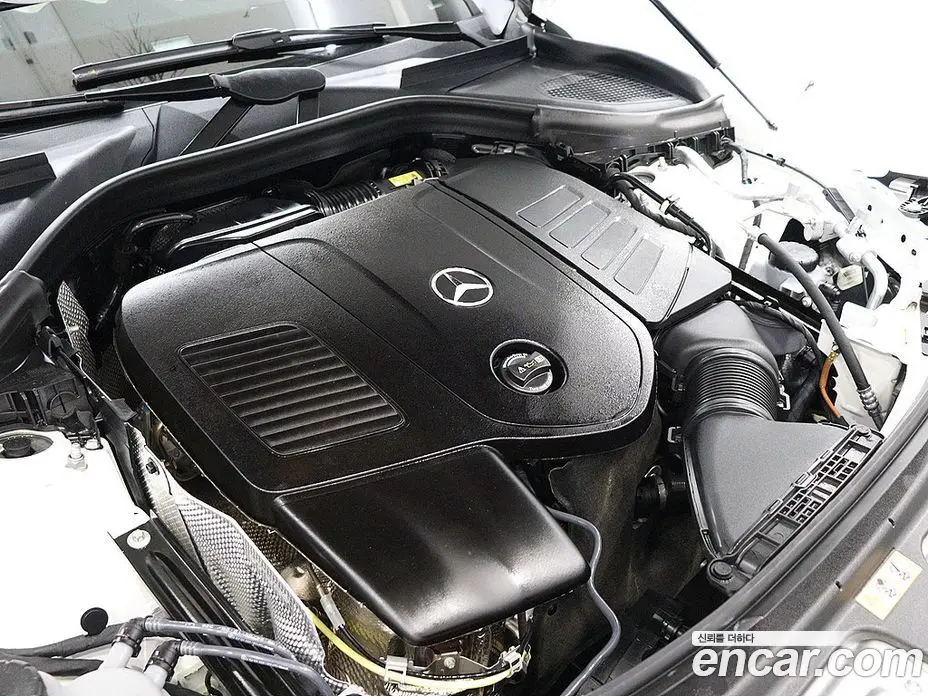 Mercedes-Benz GLC-Class 2024 2.0 автомат (гидро), фото 19