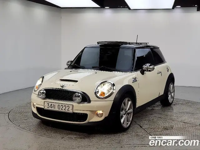 Mini Cooper, 2011, 200 330 км