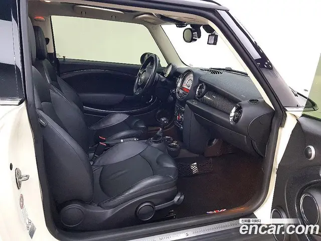 Mini Cooper 2011 1.6 автомат (гидро), миниатюра 5