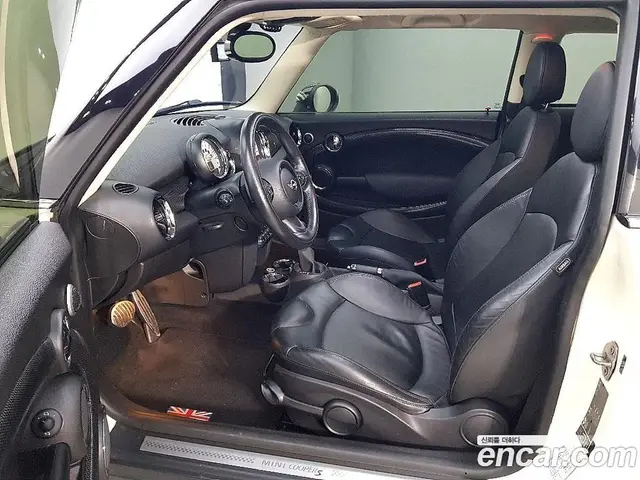 Mini Cooper 2011 1.6 автомат (гидро), миниатюра 8