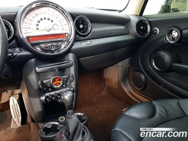 Mini Cooper 2011 1.6 автомат (гидро), миниатюра 10