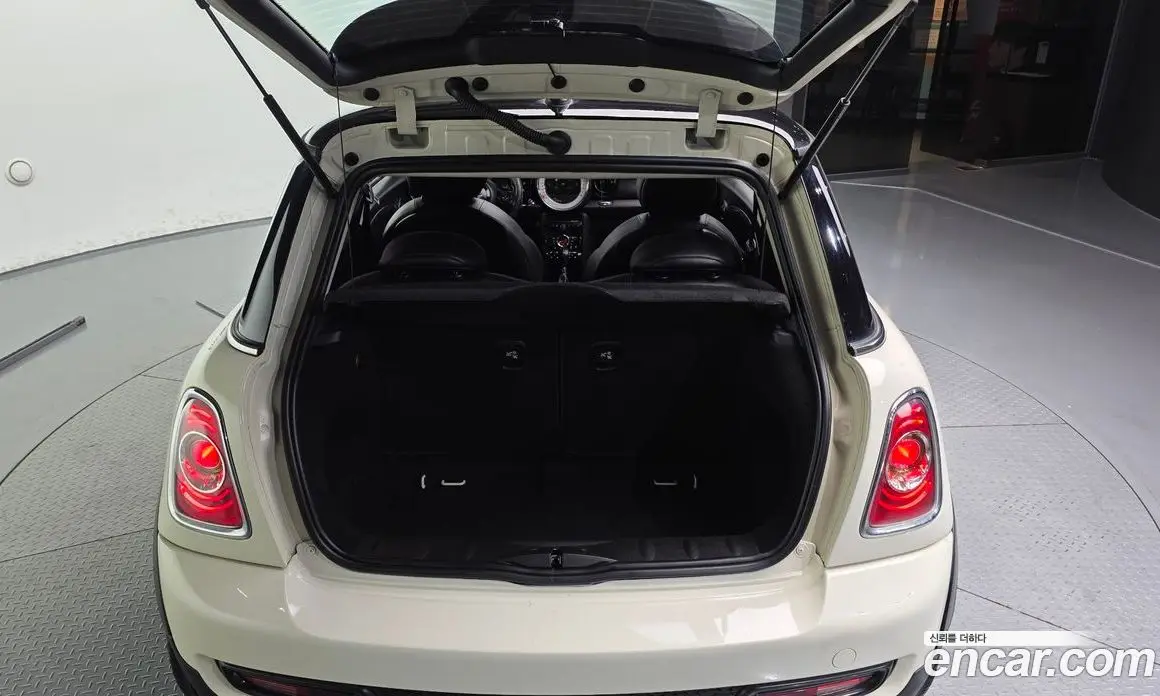 Mini Cooper 2011 1.6 автомат (гидро), фото 20