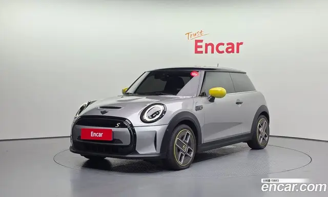 Mini Cooper, 2023, 20 355 км