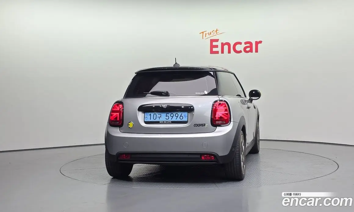 Mini Cooper 2023 автомат (гидро), фото 4
