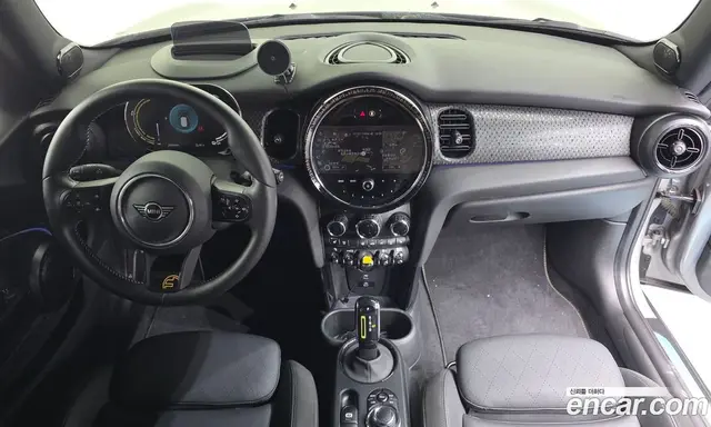 Mini Cooper 2023 автомат (гидро), миниатюра 7