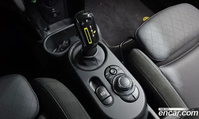 Mini Cooper 2023 автомат (гидро), миниатюра 9