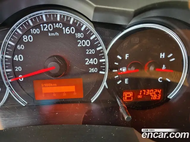 Nissan Altima 2010 3.5 автомат (вариатор), миниатюра 5
