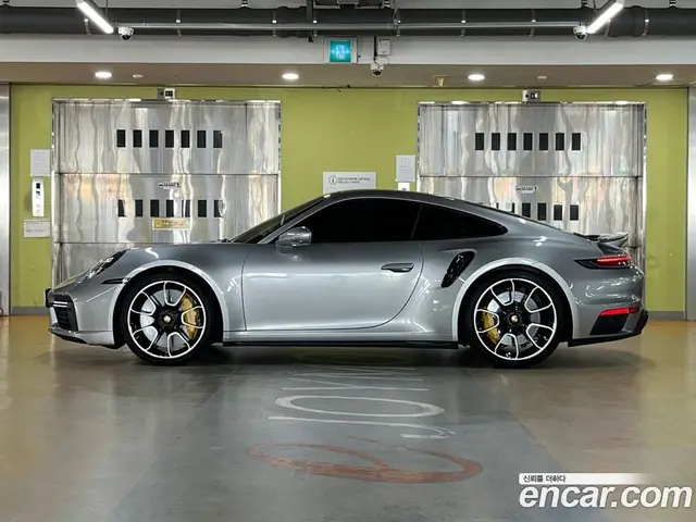 Porsche 911 2023 3.7 автомат (гидро), миниатюра 2
