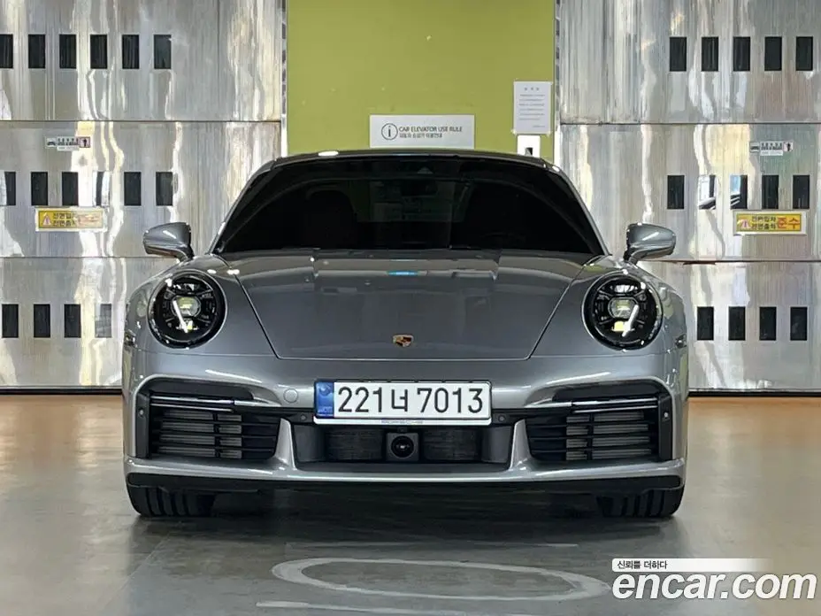 Porsche 911 2023 3.7 автомат (гидро), фото 3