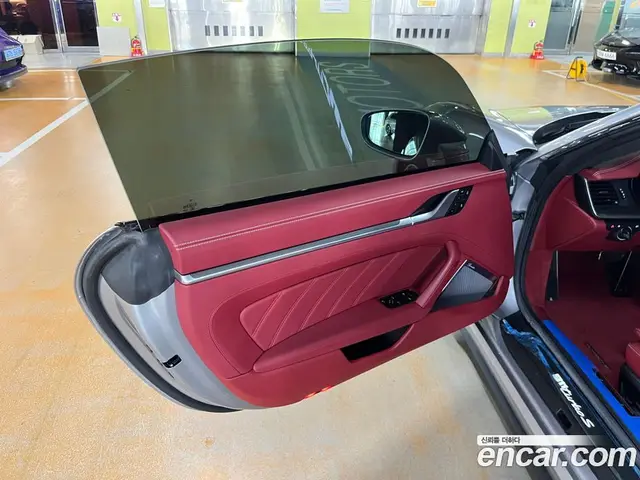 Porsche 911 2023 3.7 автомат (гидро), миниатюра 9