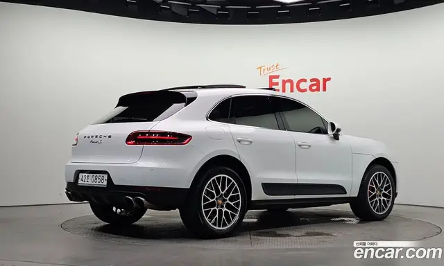 Porsche Macan 2016 3.0 автомат (гидро), миниатюра 2 Porsche Macan 2016 3.0 автомат (гидро), миниатюра 2