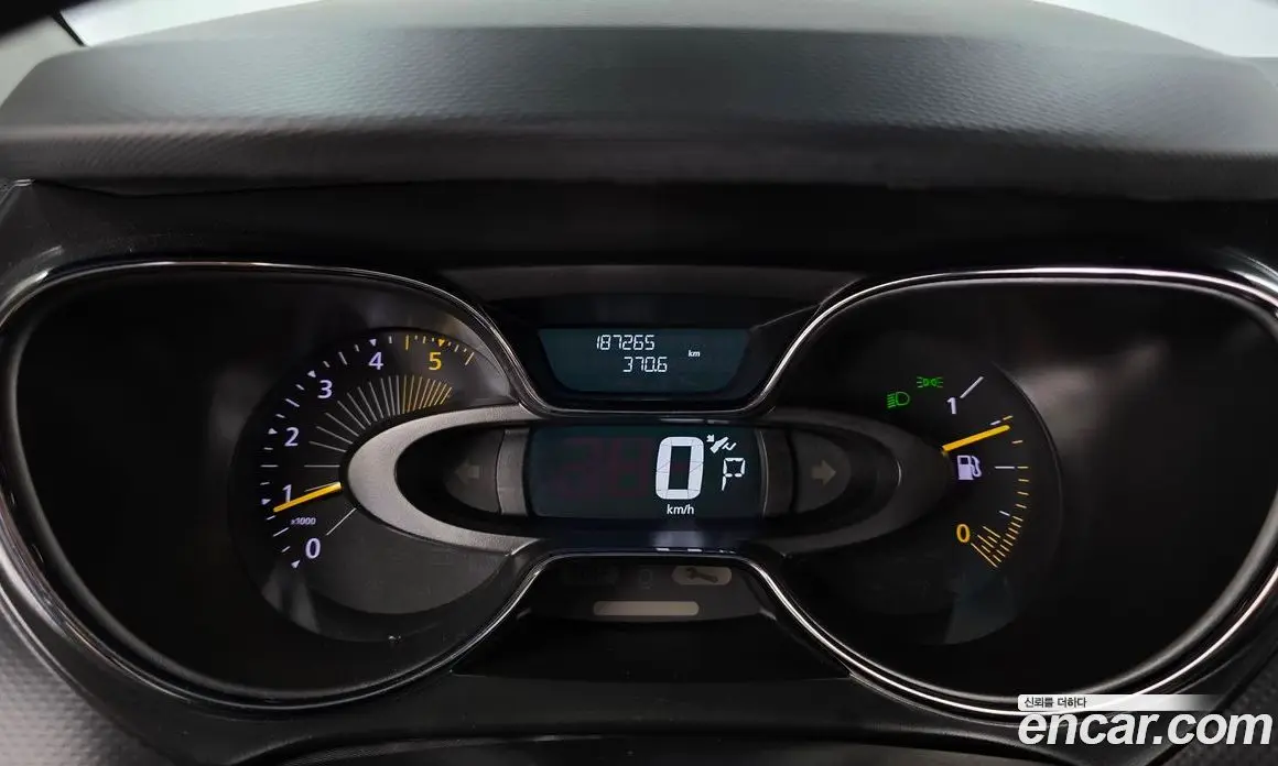 Renault (Samsung) QM3 2014 1.5 автомат (гидро), фото 8 Renault (Samsung) QM3 2014 1.5 автомат (гидро), фото 8