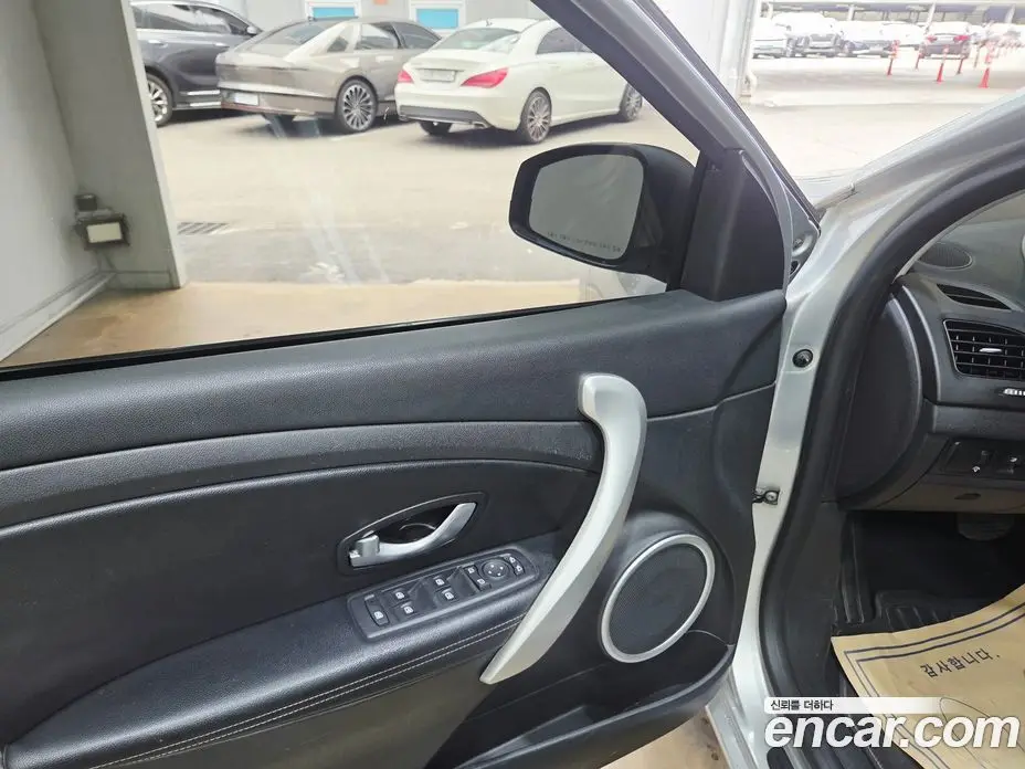 Renault (Samsung) SM3 2010 1.6 автомат (гидро), фото 12 Renault (Samsung) SM3 2010 1.6 автомат (гидро), фото 12