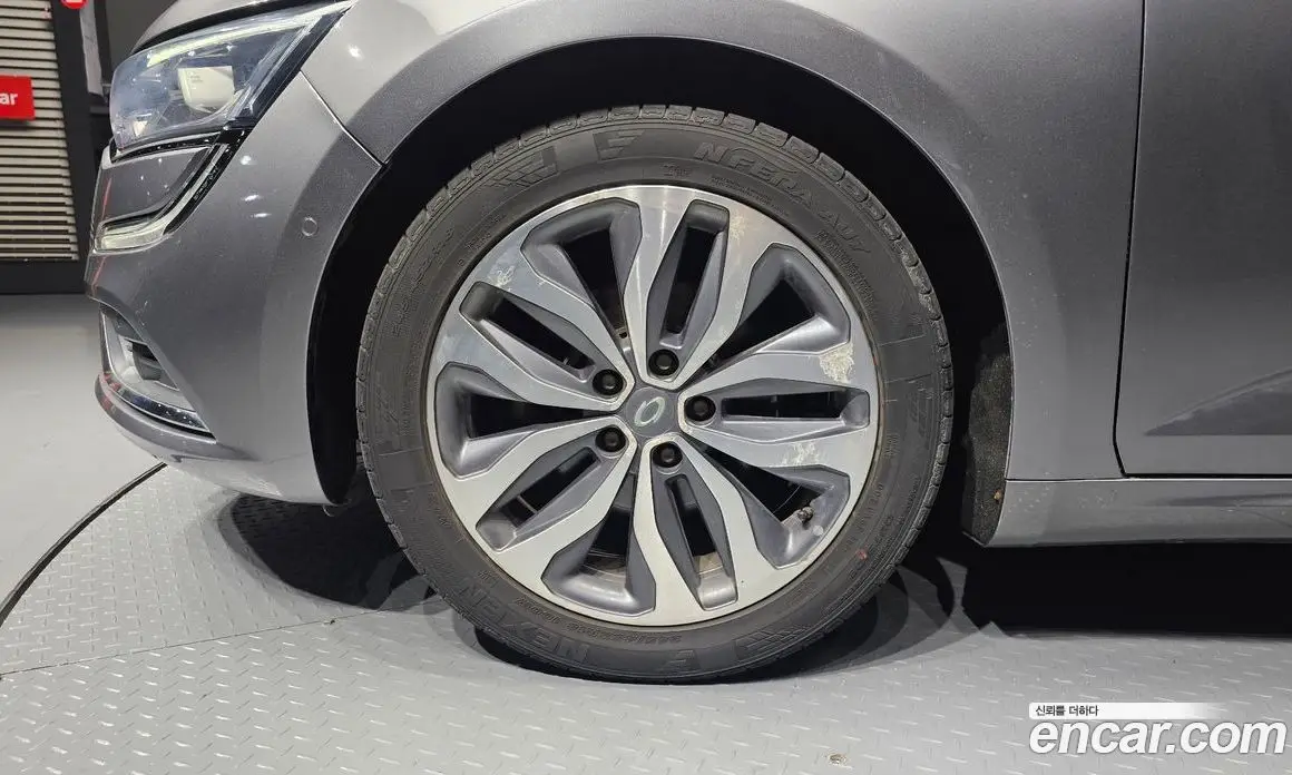 Renault (Samsung) SM6 2017 2.0 автомат (гидро), фото 5 Renault (Samsung) SM6 2017 2.0 автомат (гидро), фото 5