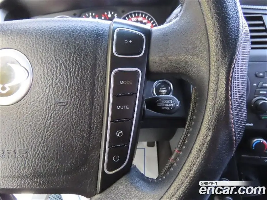 SsangYong Korando 2014 2.0 автомат (гидро), фото 11