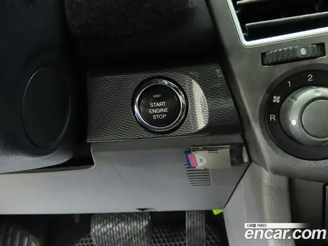 SsangYong Korando 2014 2.0 автомат (гидро), миниатюра 10